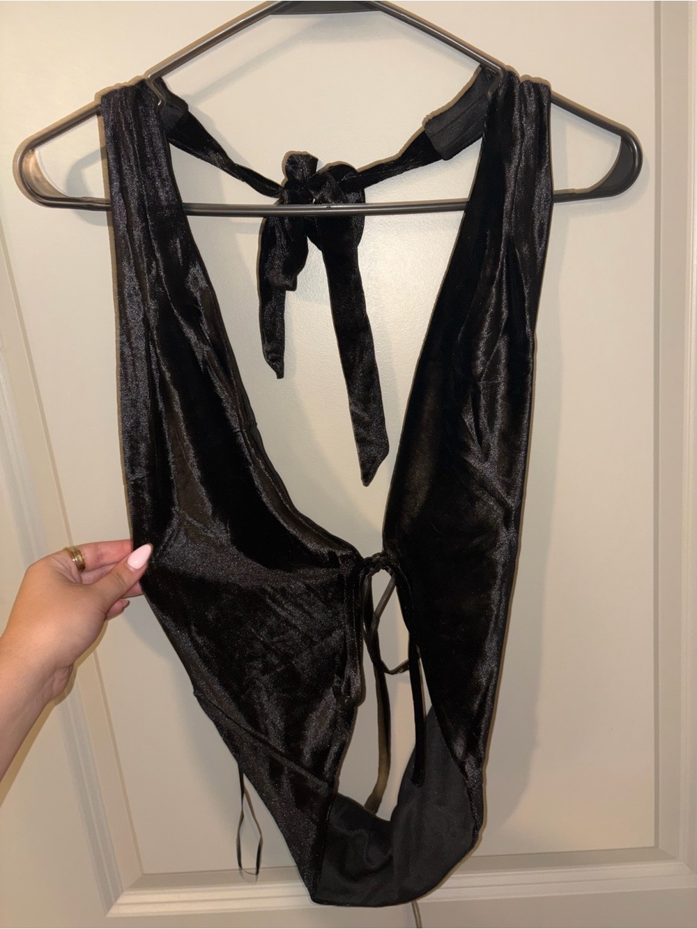 Black Velvet Halter Tie-Back Women's Top